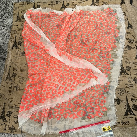 Express Coral Orange Beige Leopard Print Scarf Beautiful Spring Summer Fall - Picture 8 of 14